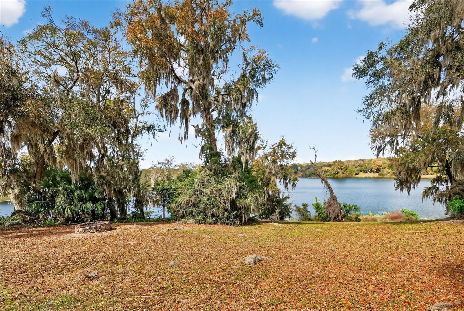 Image 49 of 52 For 2007 Country Club Drive