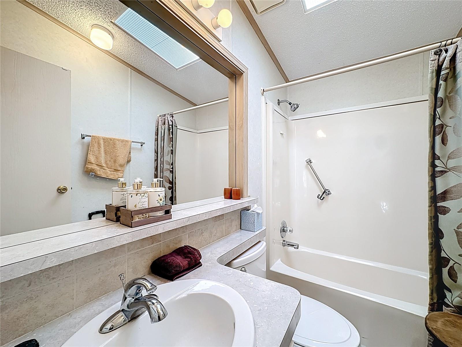 Image 21 of 38 For 3016 Manatee Road