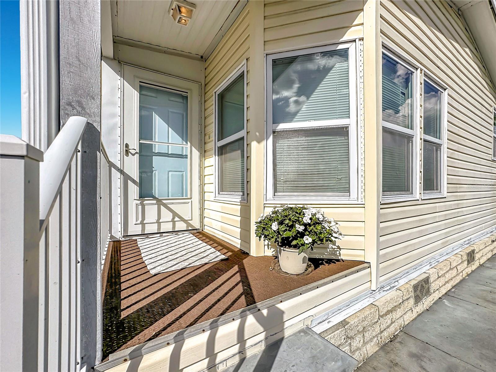 Image 4 of 38 For 3016 Manatee Road