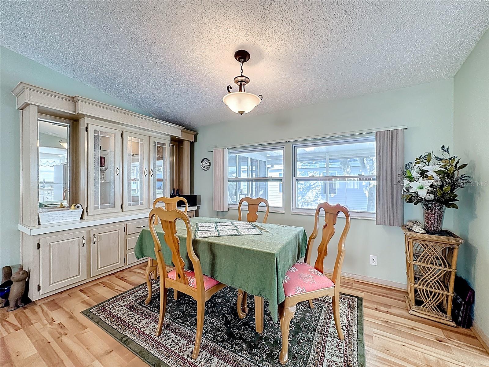 Image 8 of 38 For 3016 Manatee Road