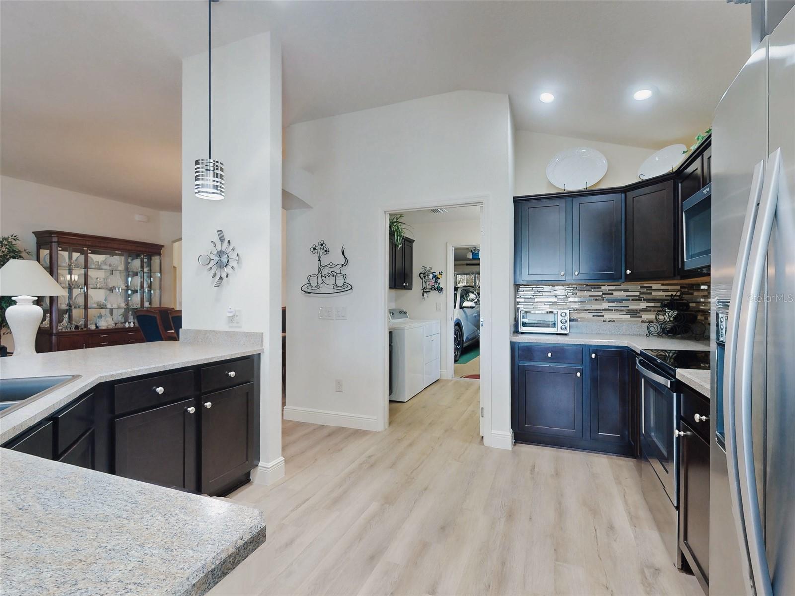 Image 16 of 46 For 3130 Vandenberg Court