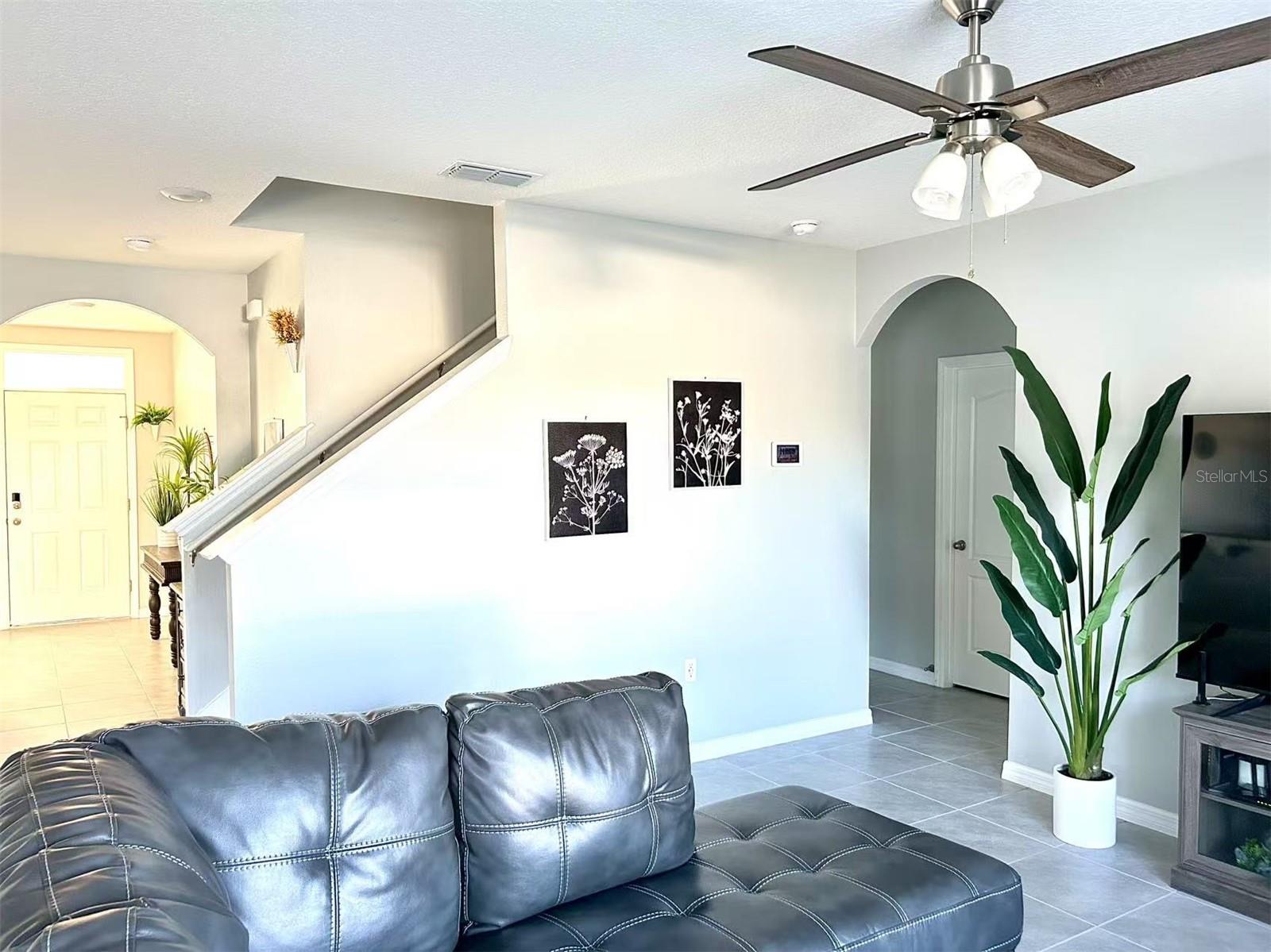 Image 15 of 50 For 3048 Bethpage Loop