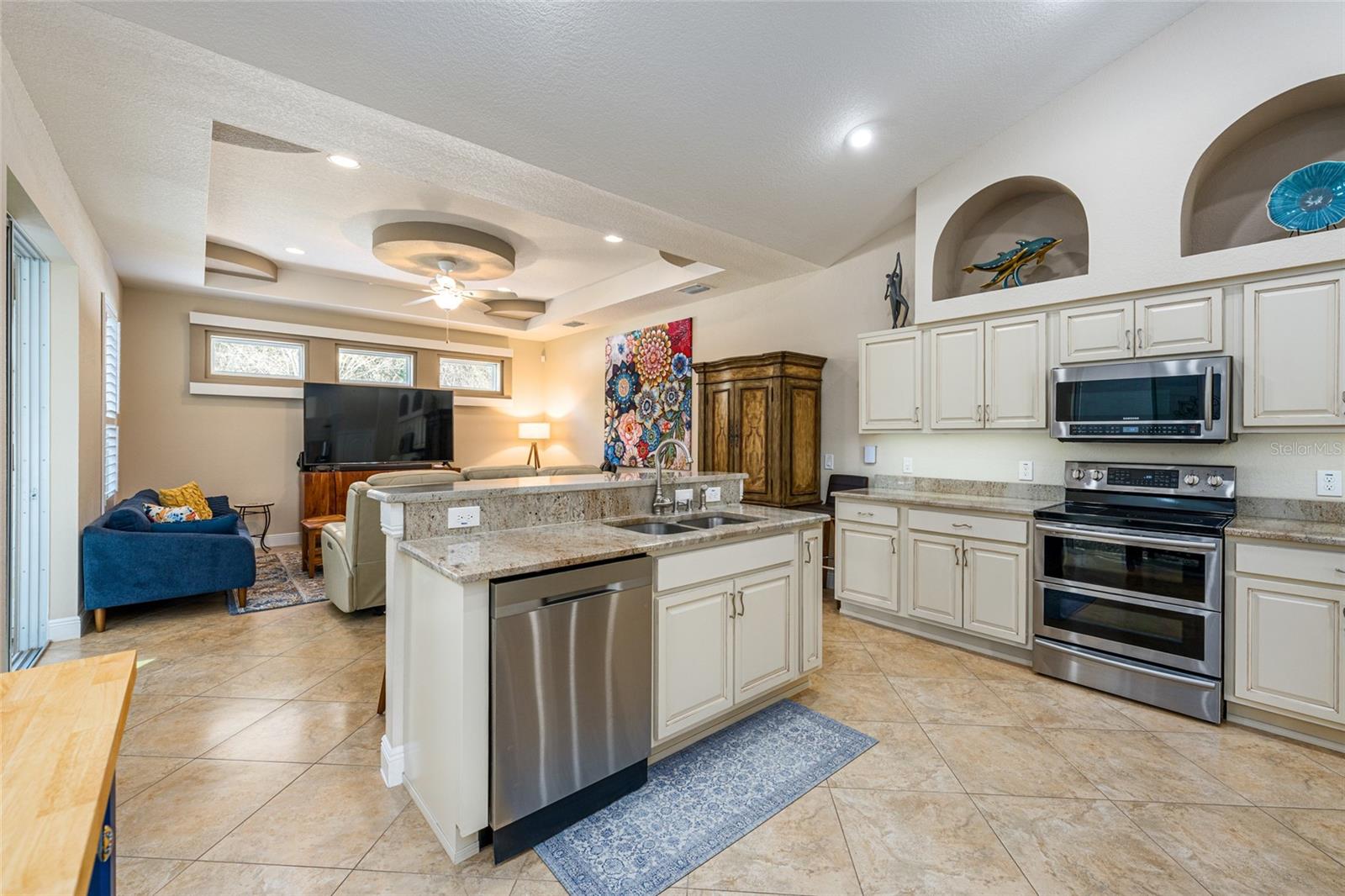 Image 21 of 100 For 8353 162nd Street