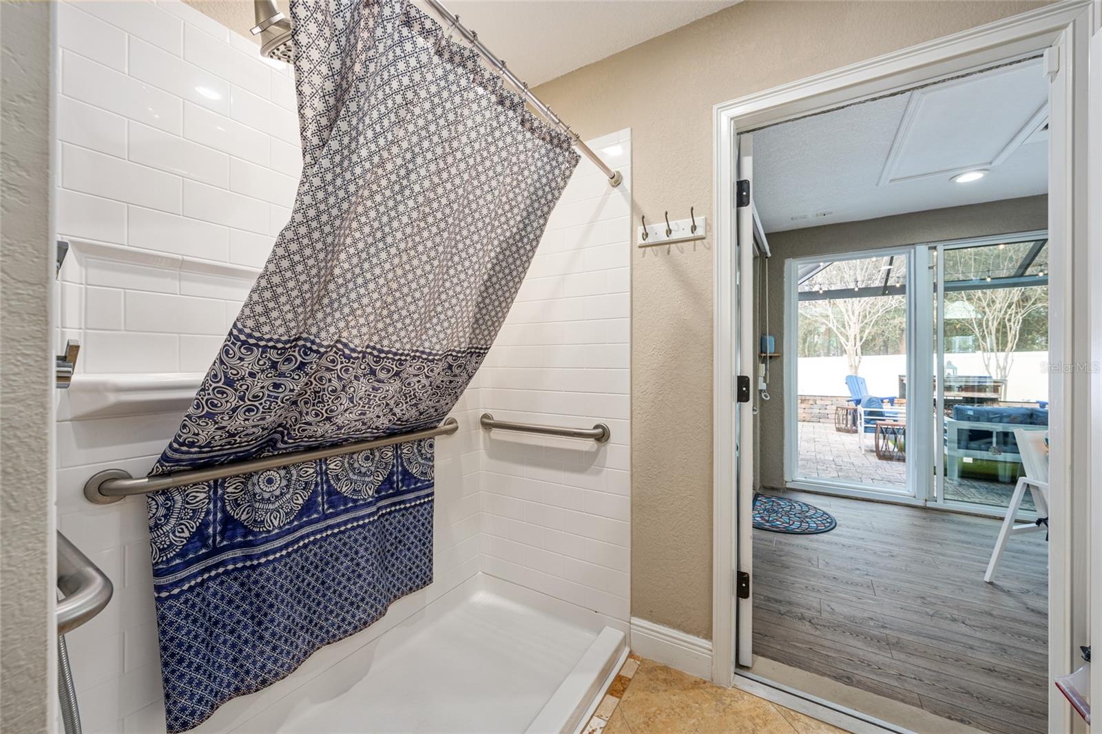 Image 43 of 100 For 8353 162nd Street