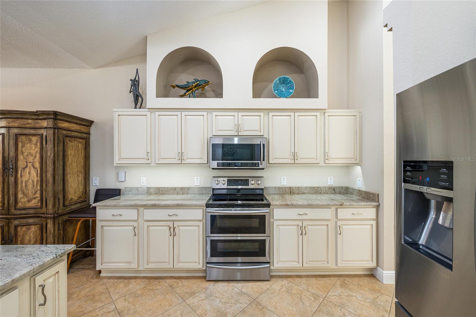 Image 45 of 100 For 8353 162nd Street