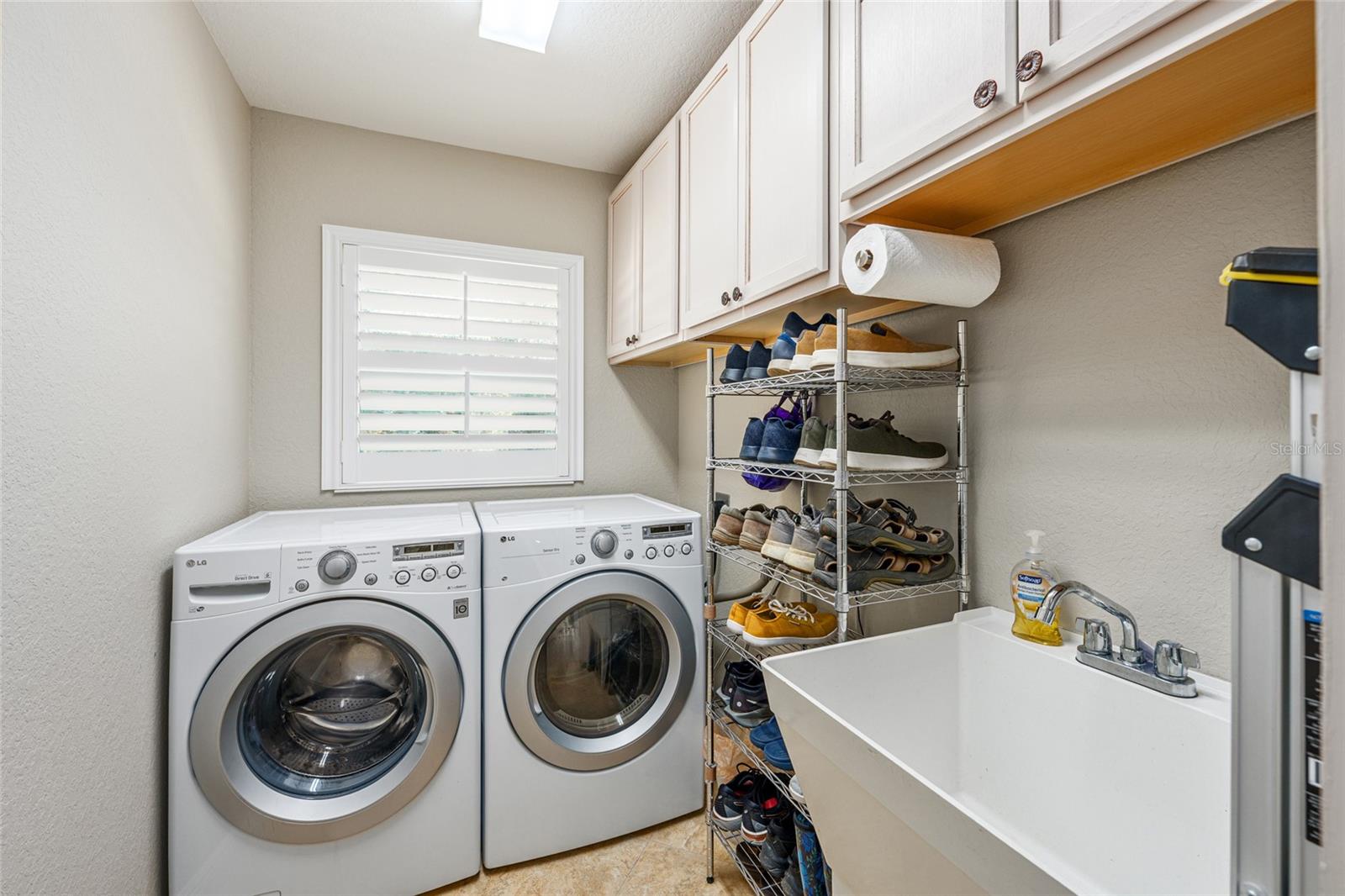 Image 57 of 100 For 8353 162nd Street