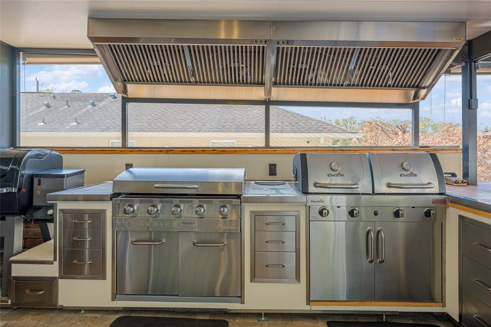 Image 81 of 100 For 8353 162nd Street