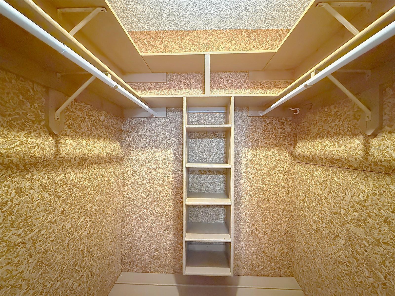 Image 29 of 42 For 11404 56th Avenue