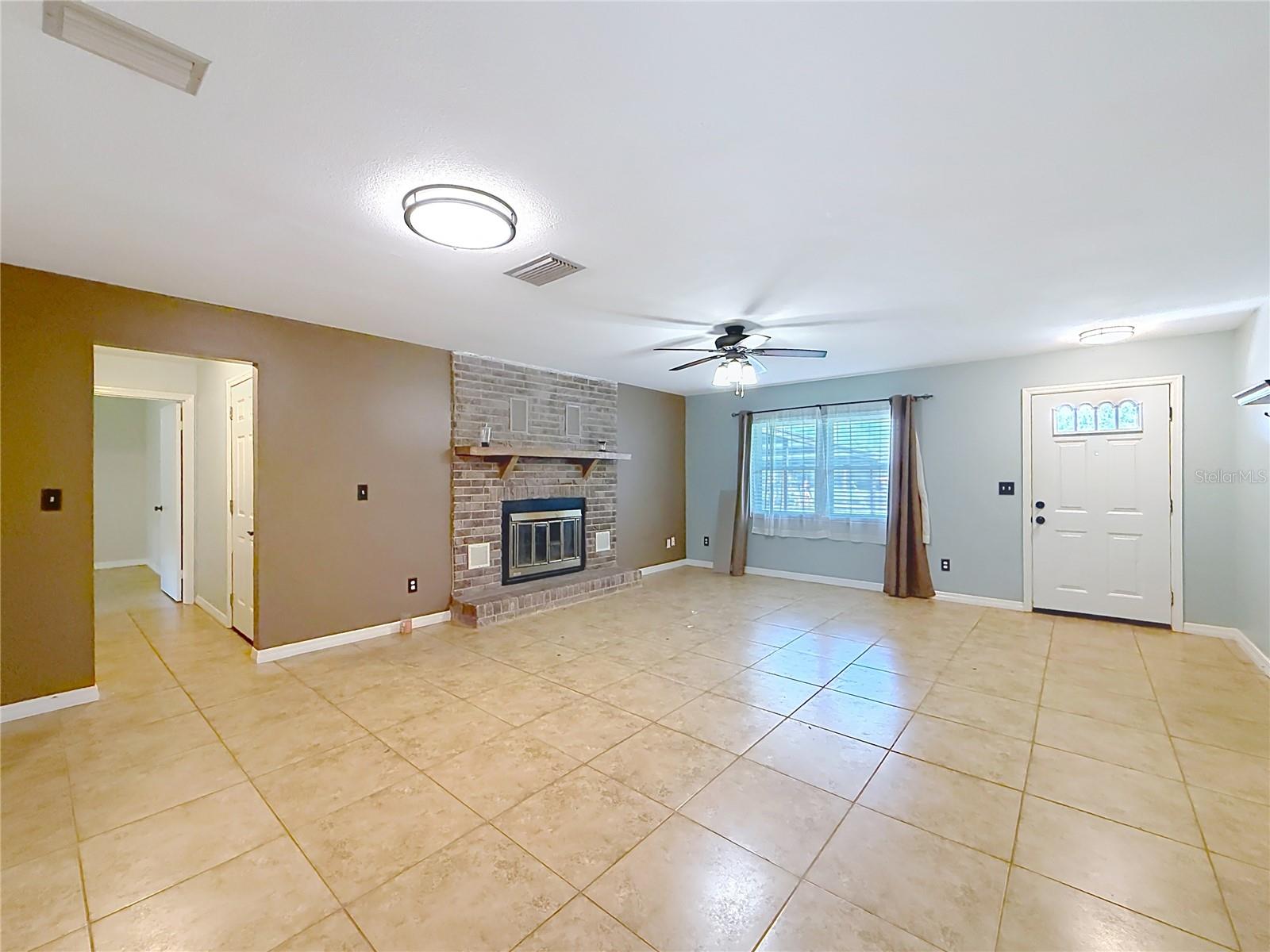 Image 8 of 42 For 11404 56th Avenue