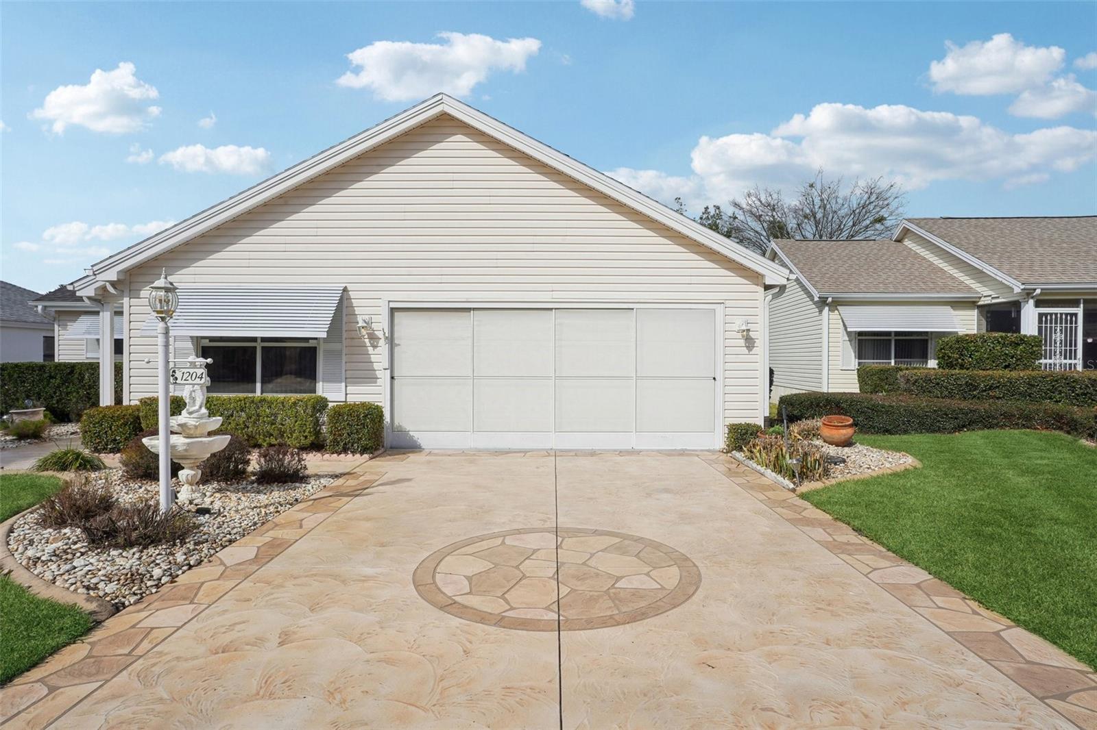 Image 5 of 46 For 1204 Barcelona Drive