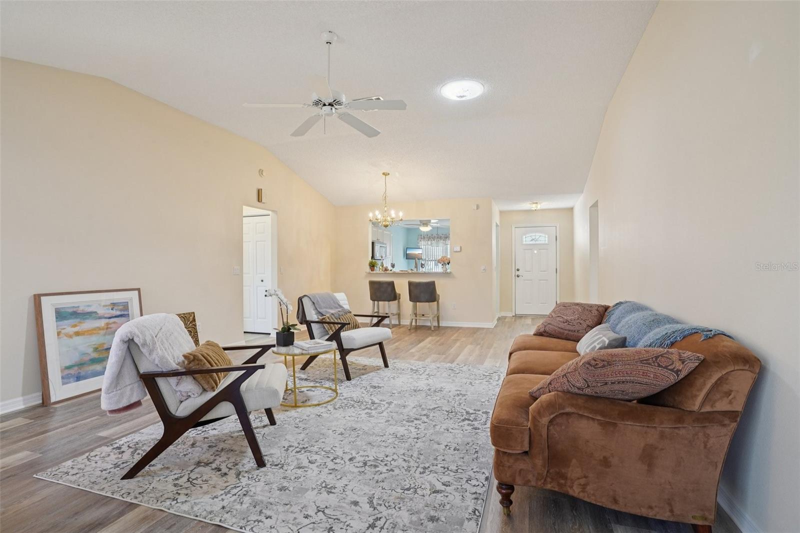 Image 8 of 46 For 1204 Barcelona Drive