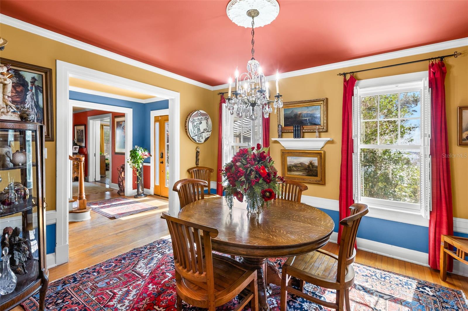 Image 21 of 55 For 976 Fairview Avenue