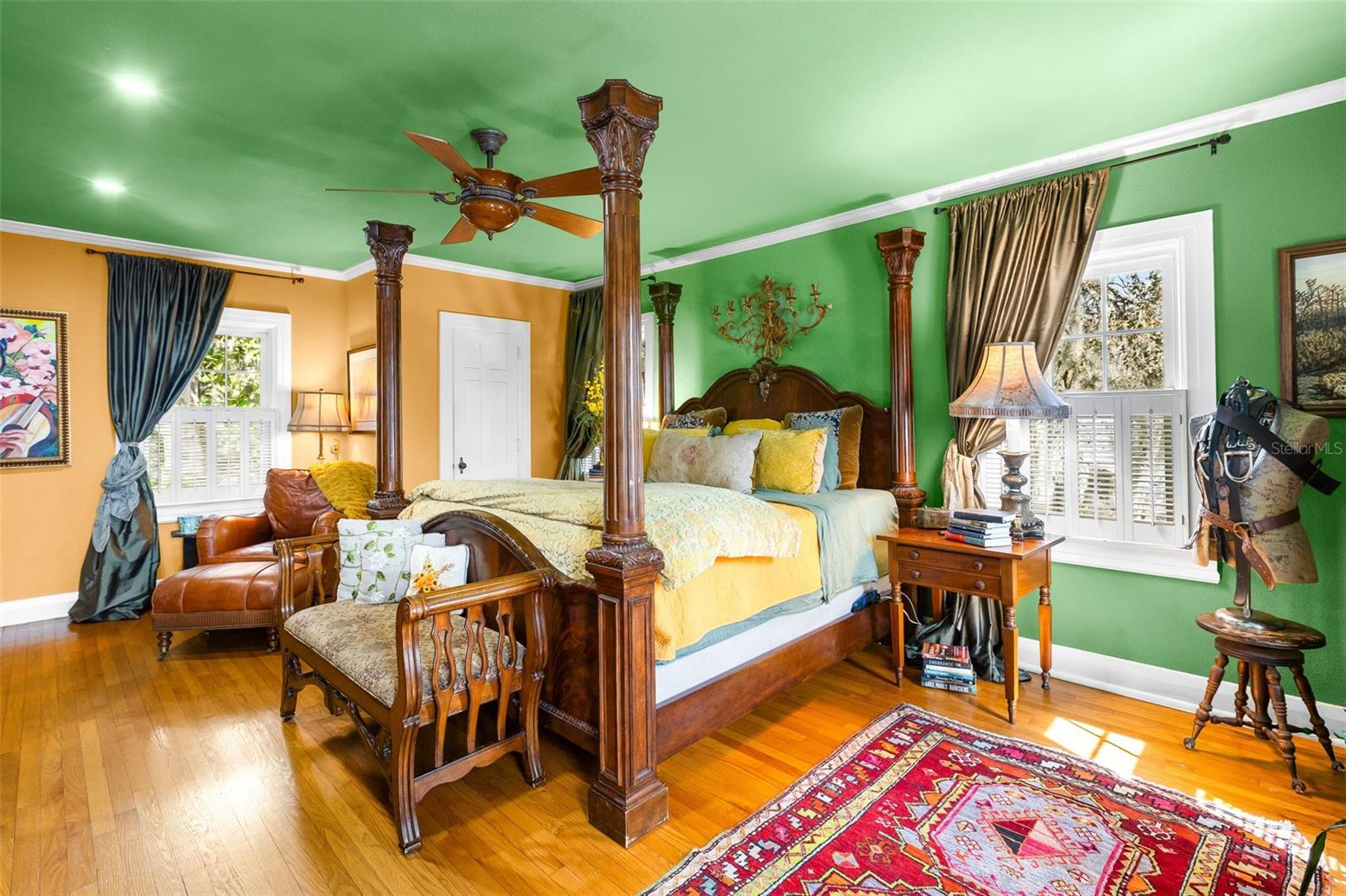 Image 24 of 55 For 976 Fairview Avenue