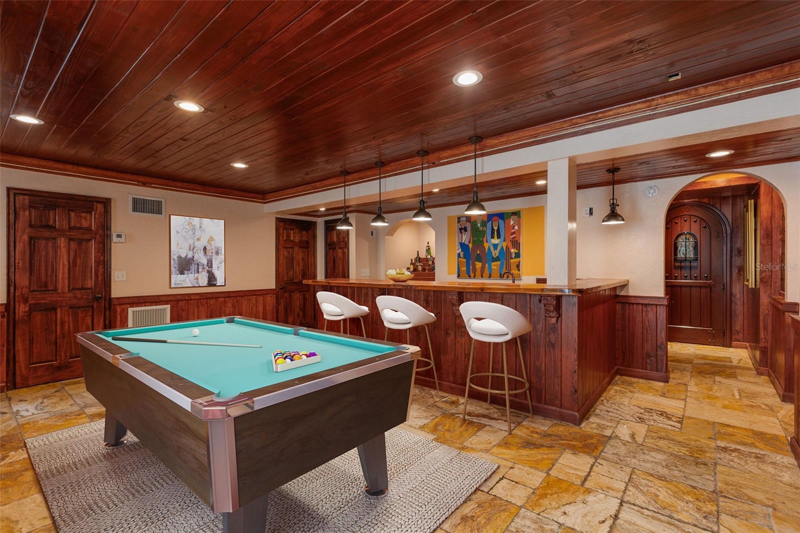 Image 31 of 55 For 976 Fairview Avenue