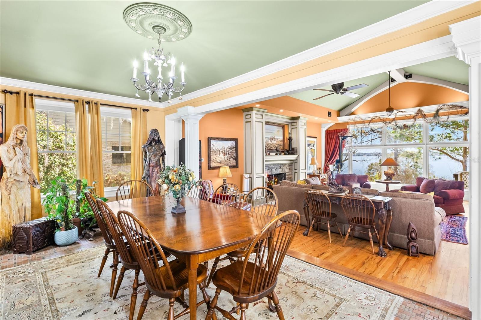 Image 38 of 55 For 976 Fairview Avenue