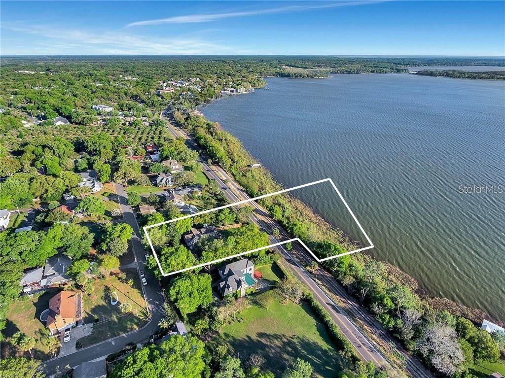 Image 43 of 55 For 976 Fairview Avenue