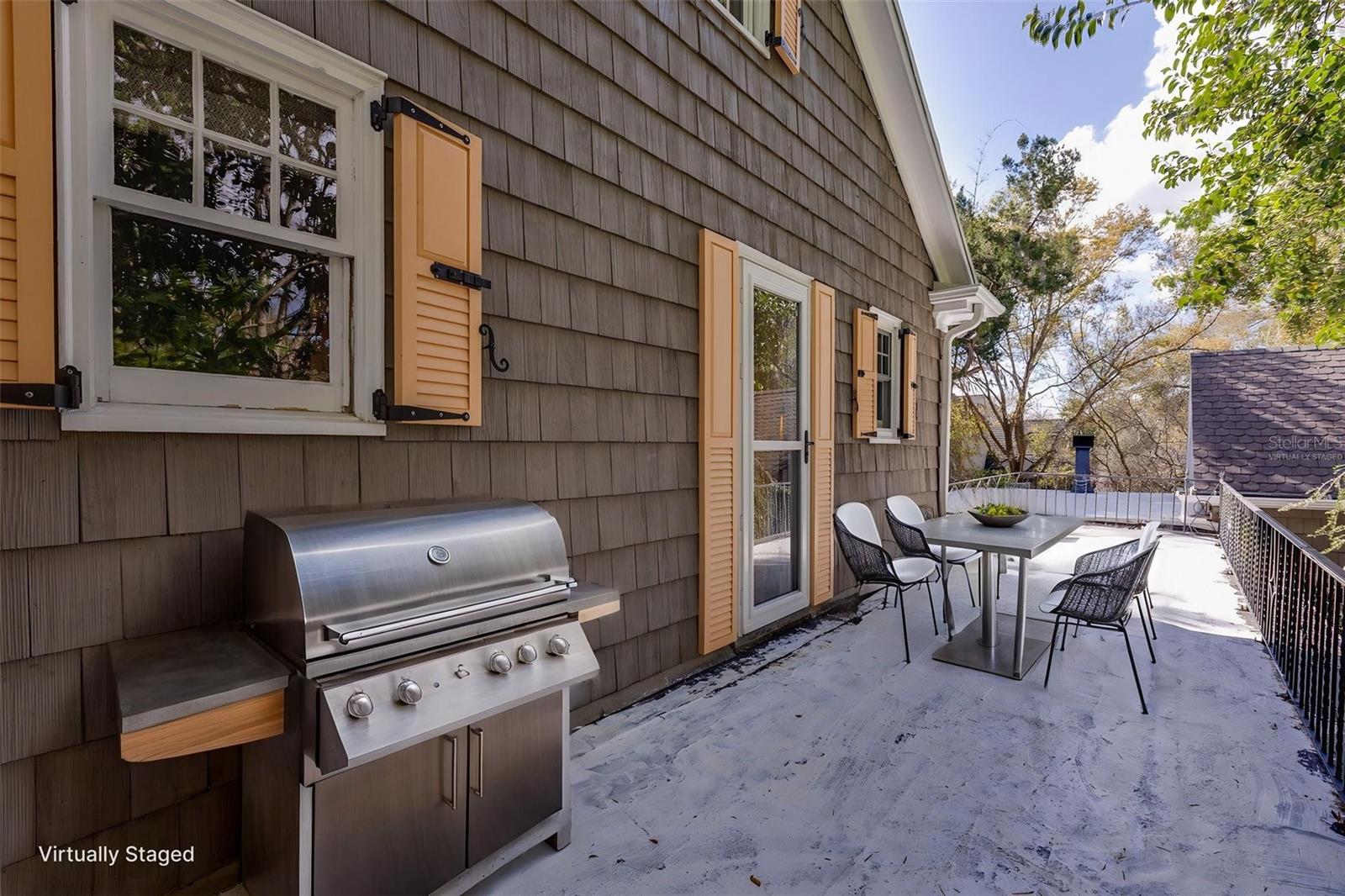 Image 47 of 55 For 976 Fairview Avenue