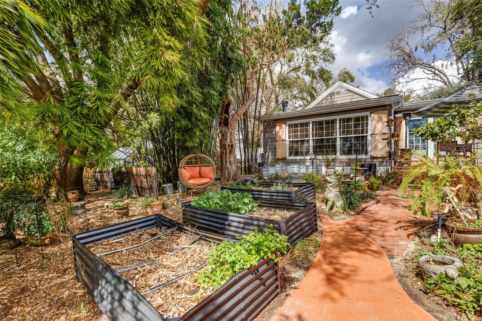 Image 48 of 55 For 976 Fairview Avenue