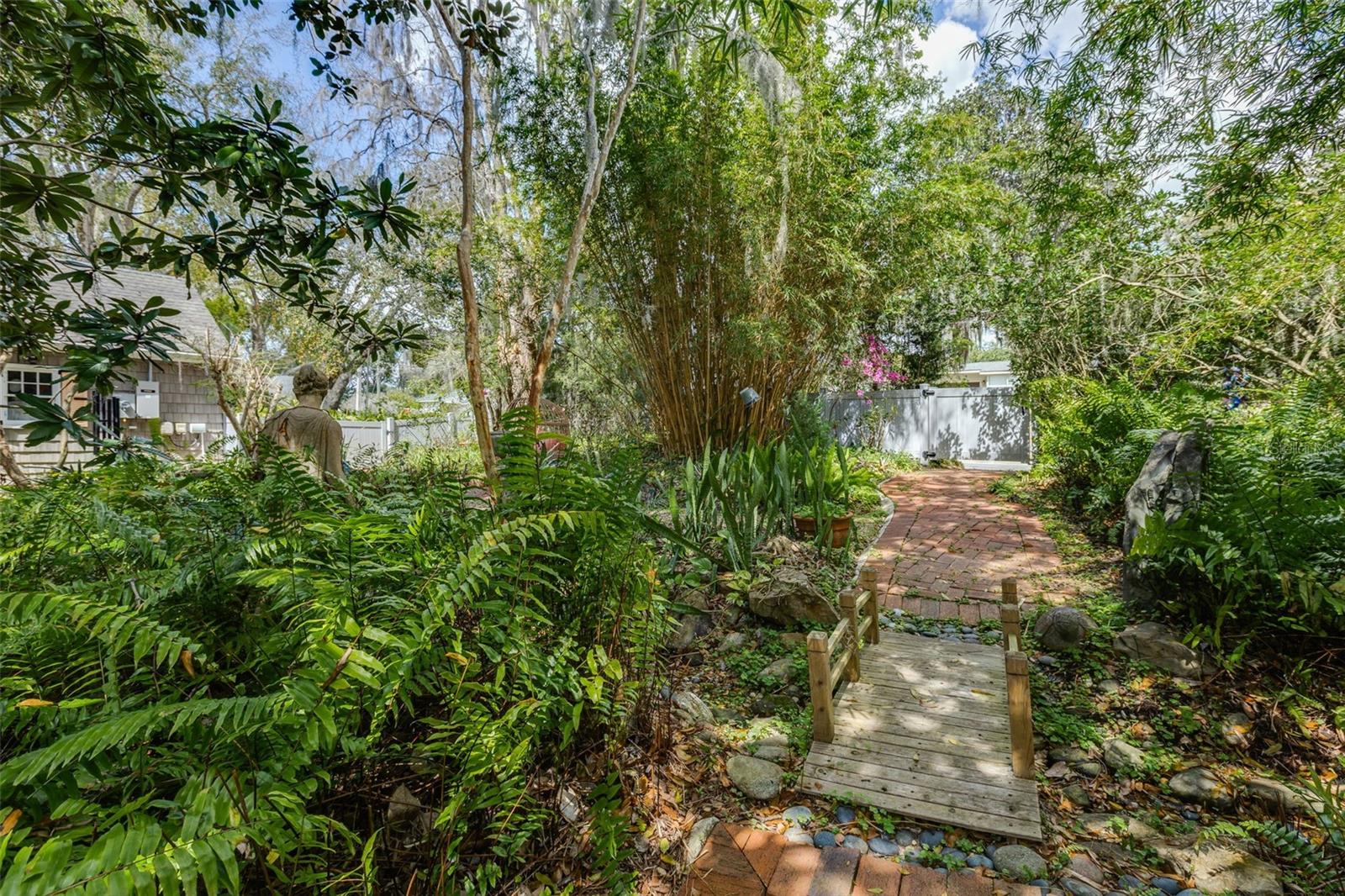 Image 49 of 55 For 976 Fairview Avenue