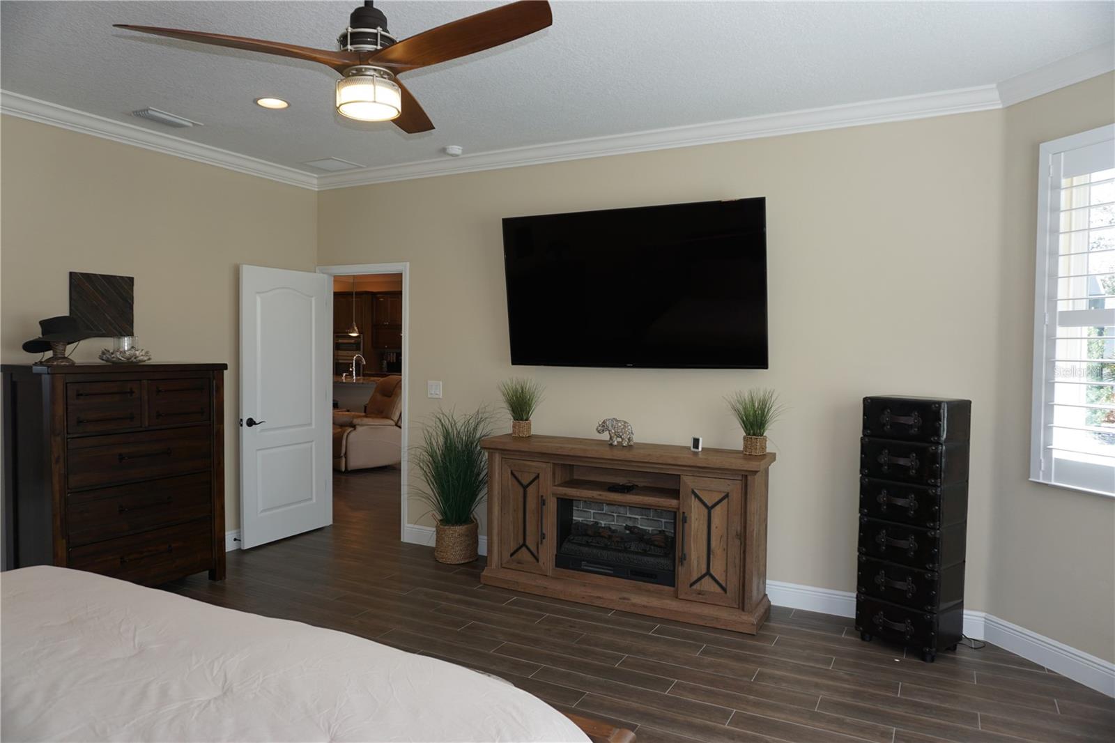 Image 16 of 63 For 3749 Arlington Ridge Boulevard