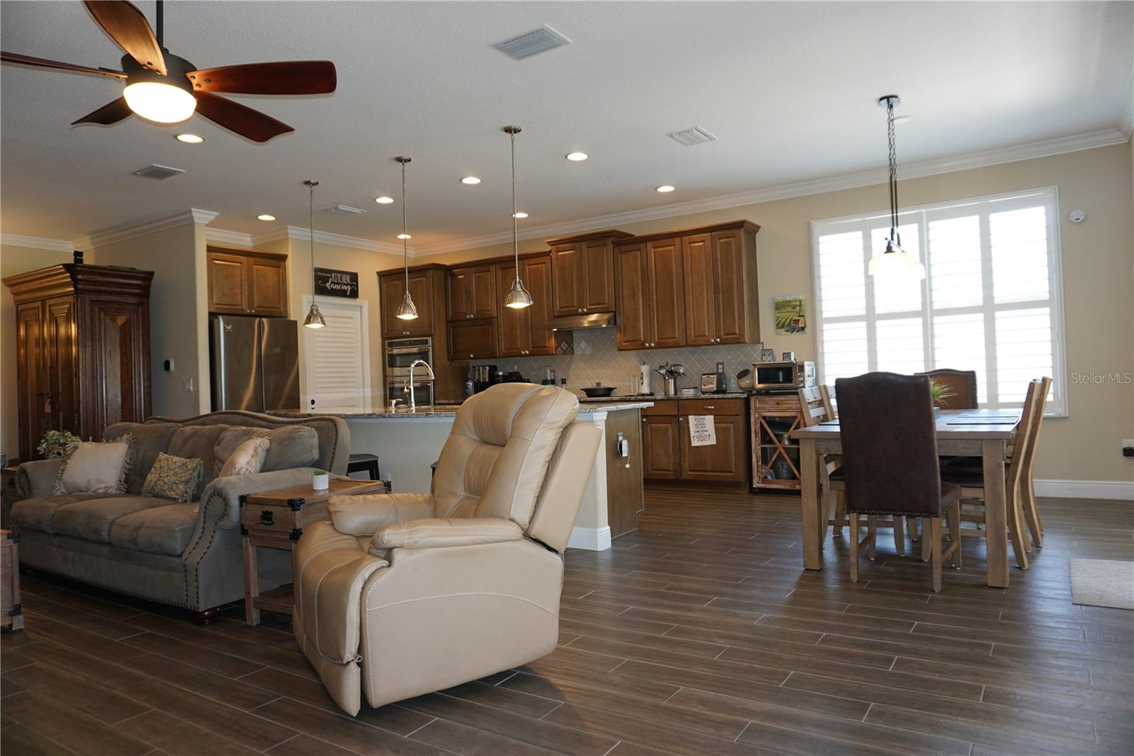 Image 6 of 63 For 3749 Arlington Ridge Boulevard