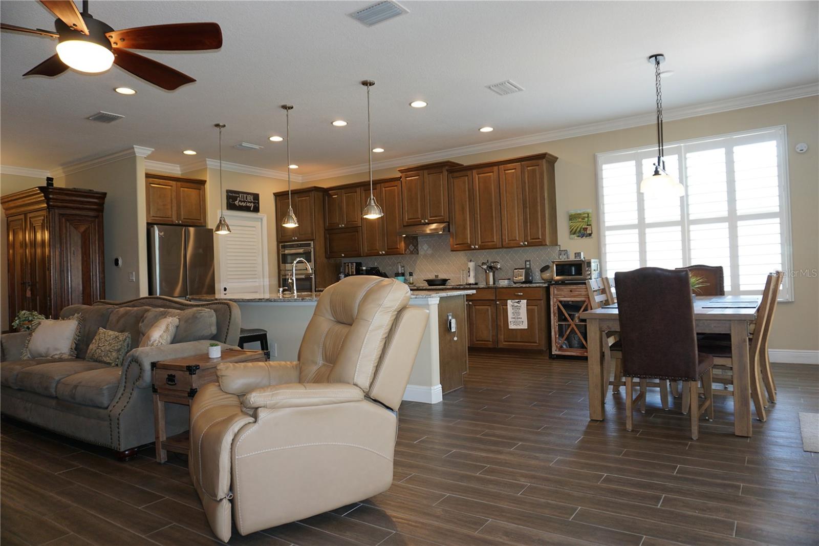 Image 7 of 63 For 3749 Arlington Ridge Boulevard