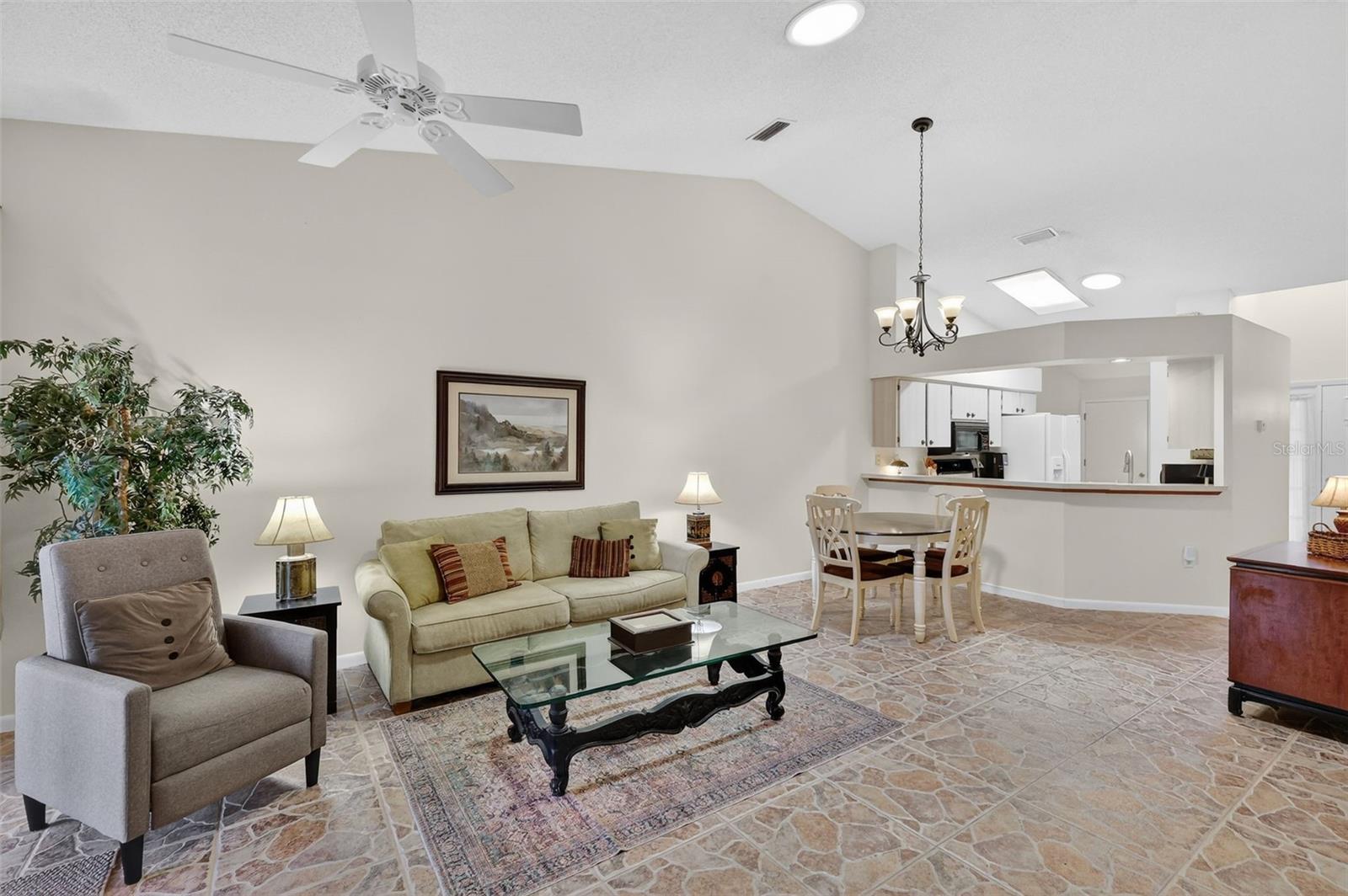 Image 20 of 54 For 5506 Rosewall Circle