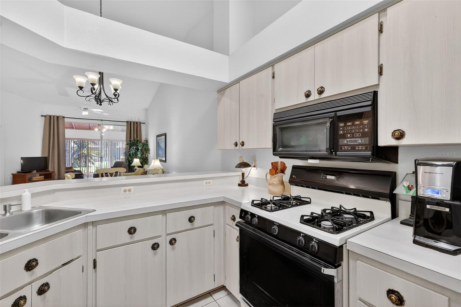 Image 25 of 54 For 5506 Rosewall Circle