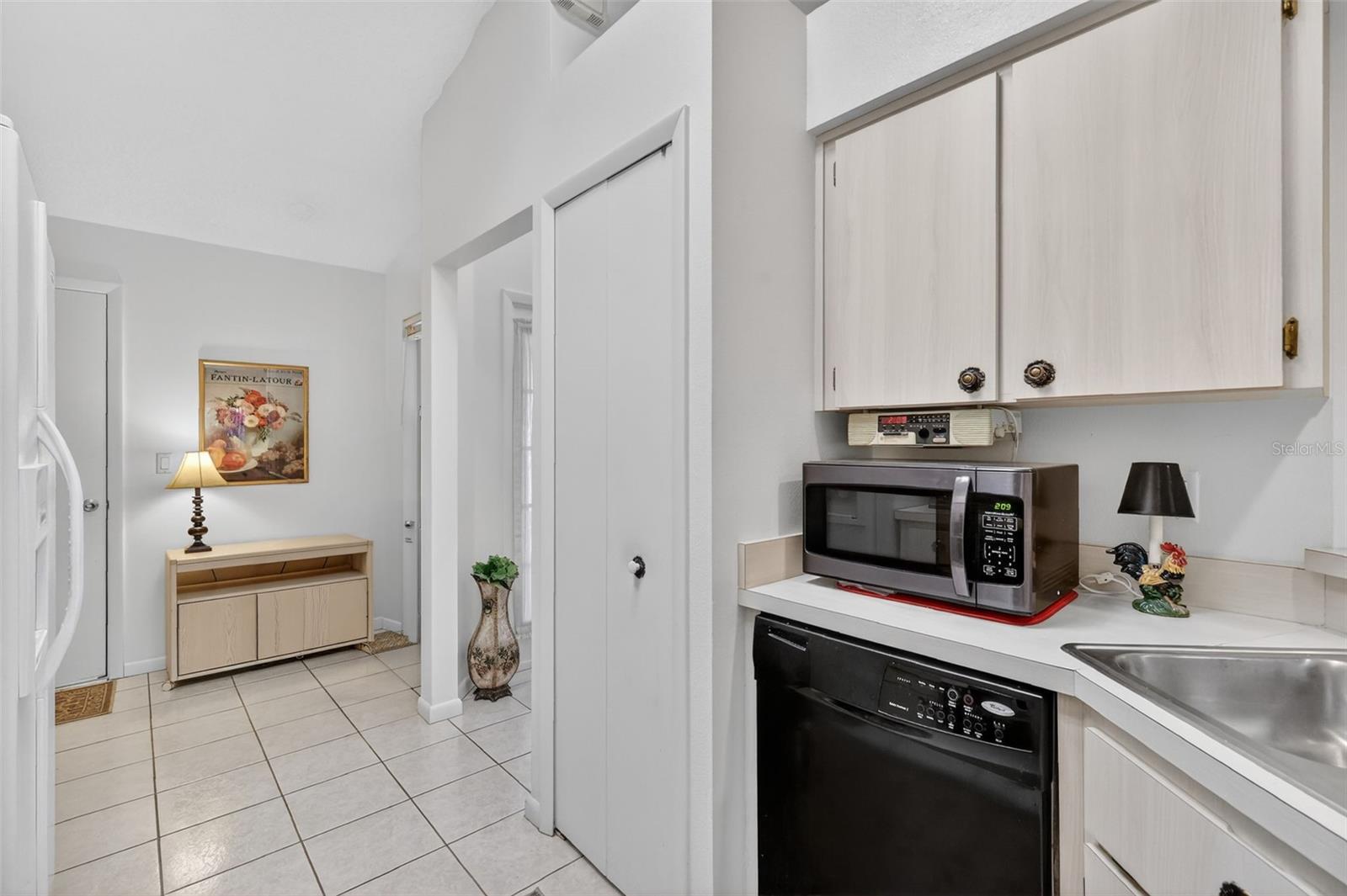 Image 26 of 54 For 5506 Rosewall Circle