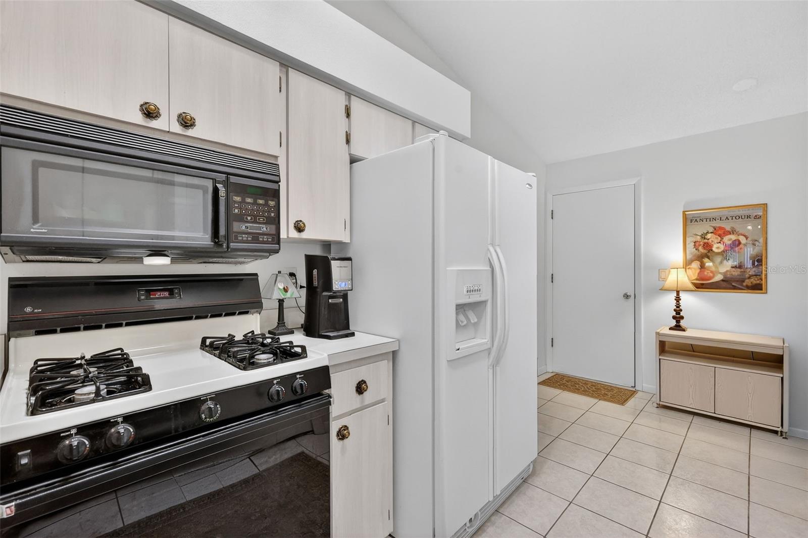 Image 27 of 54 For 5506 Rosewall Circle