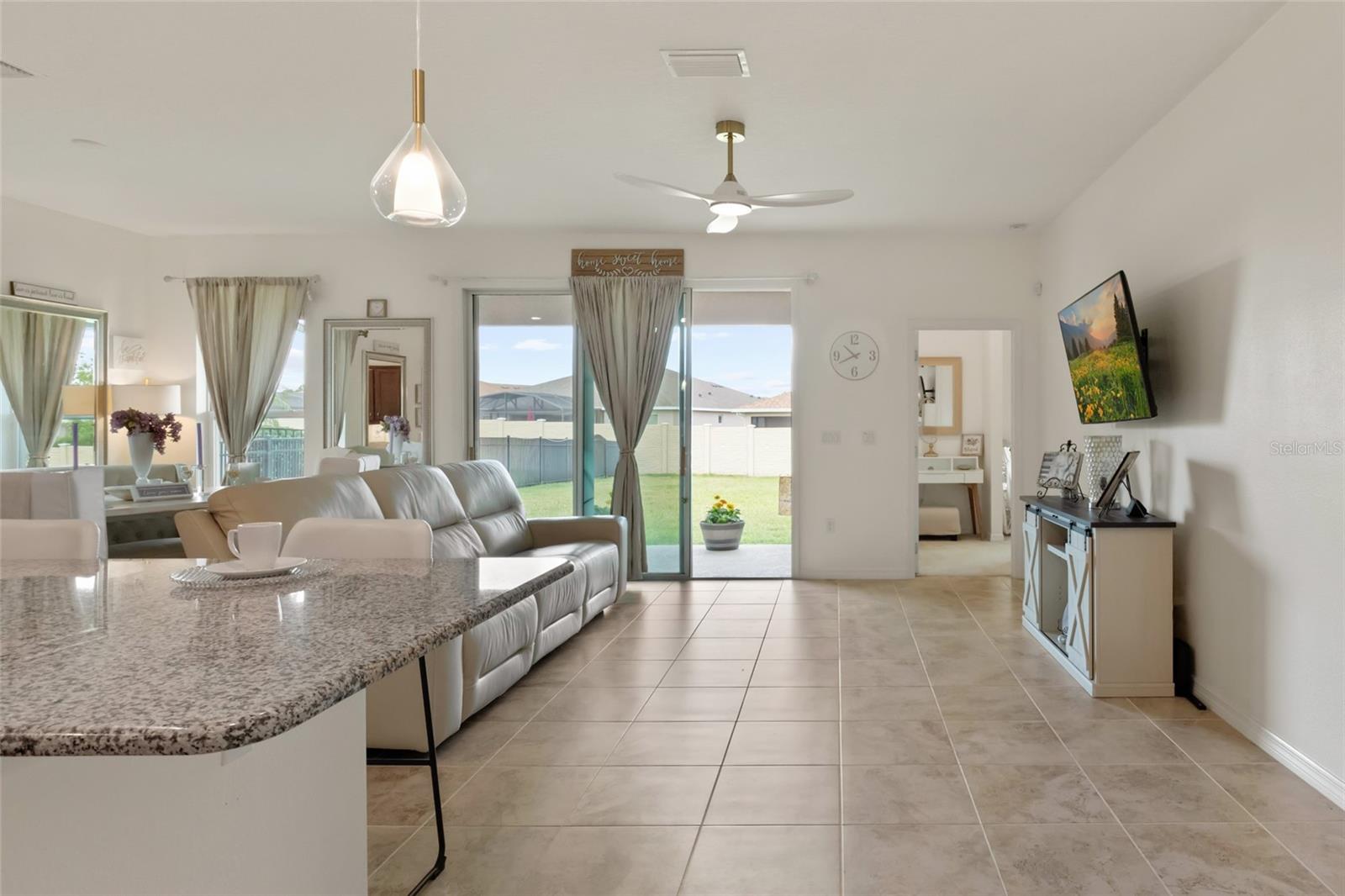 Image 14 of 54 For 125 Silver Maple Road