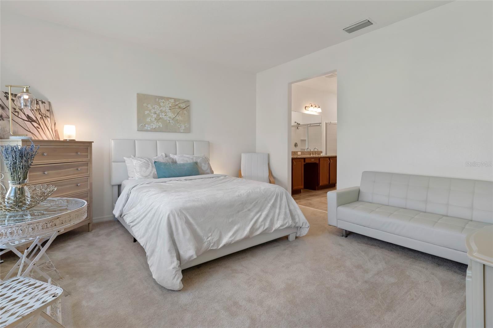 Image 30 of 54 For 125 Silver Maple Road