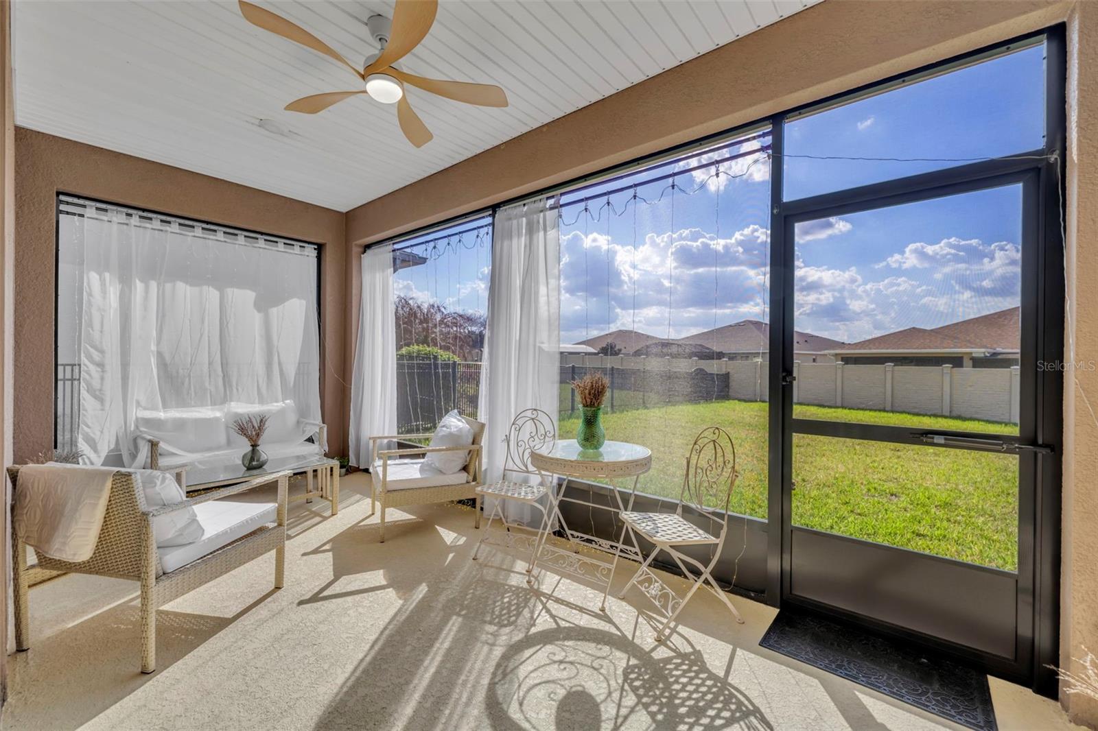 Image 38 of 54 For 125 Silver Maple Road