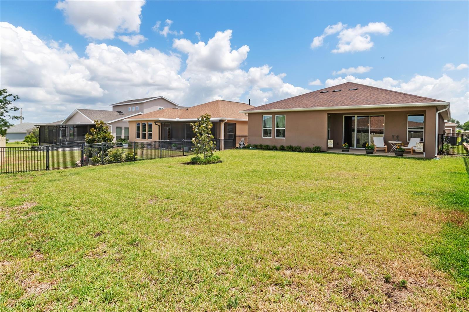 Image 39 of 54 For 125 Silver Maple Road