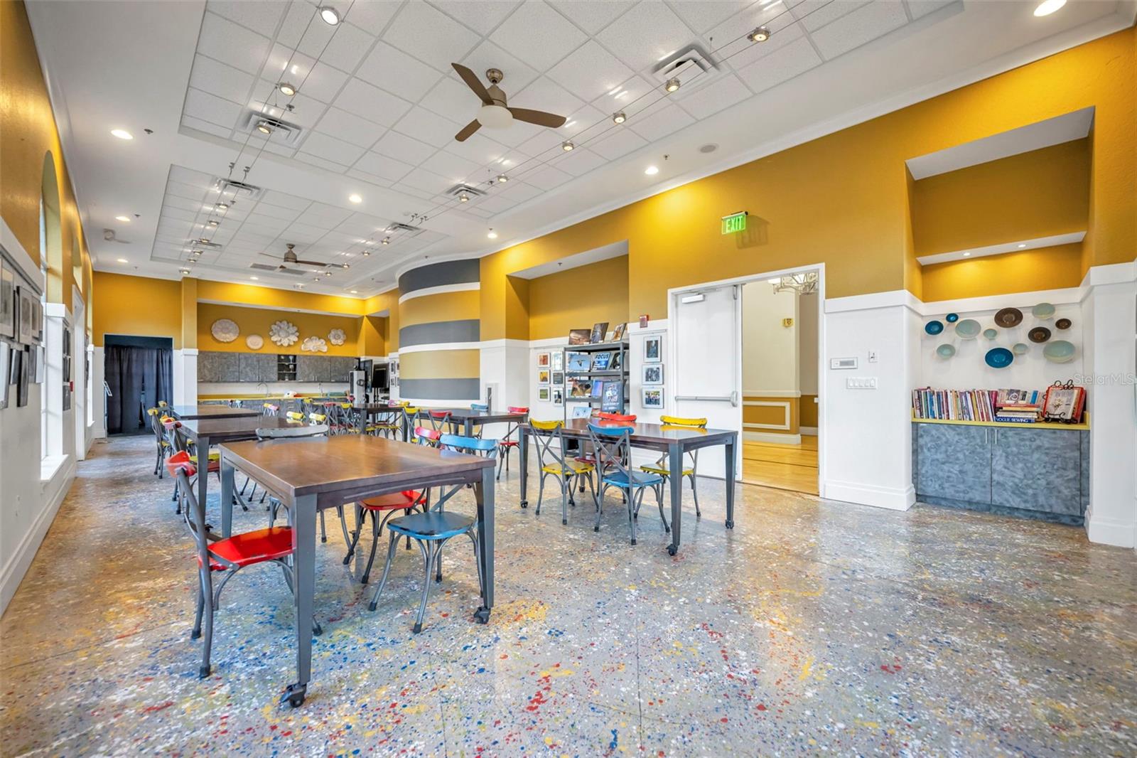 Image 50 of 54 For 125 Silver Maple Road