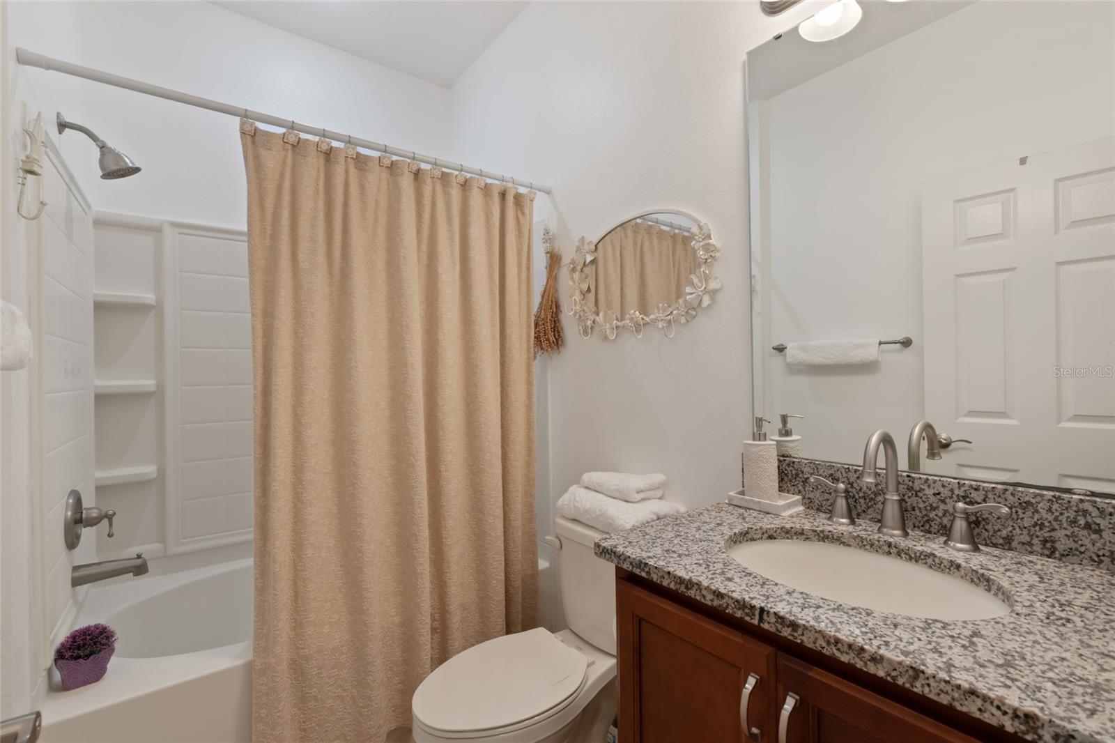 Image 8 of 54 For 125 Silver Maple Road