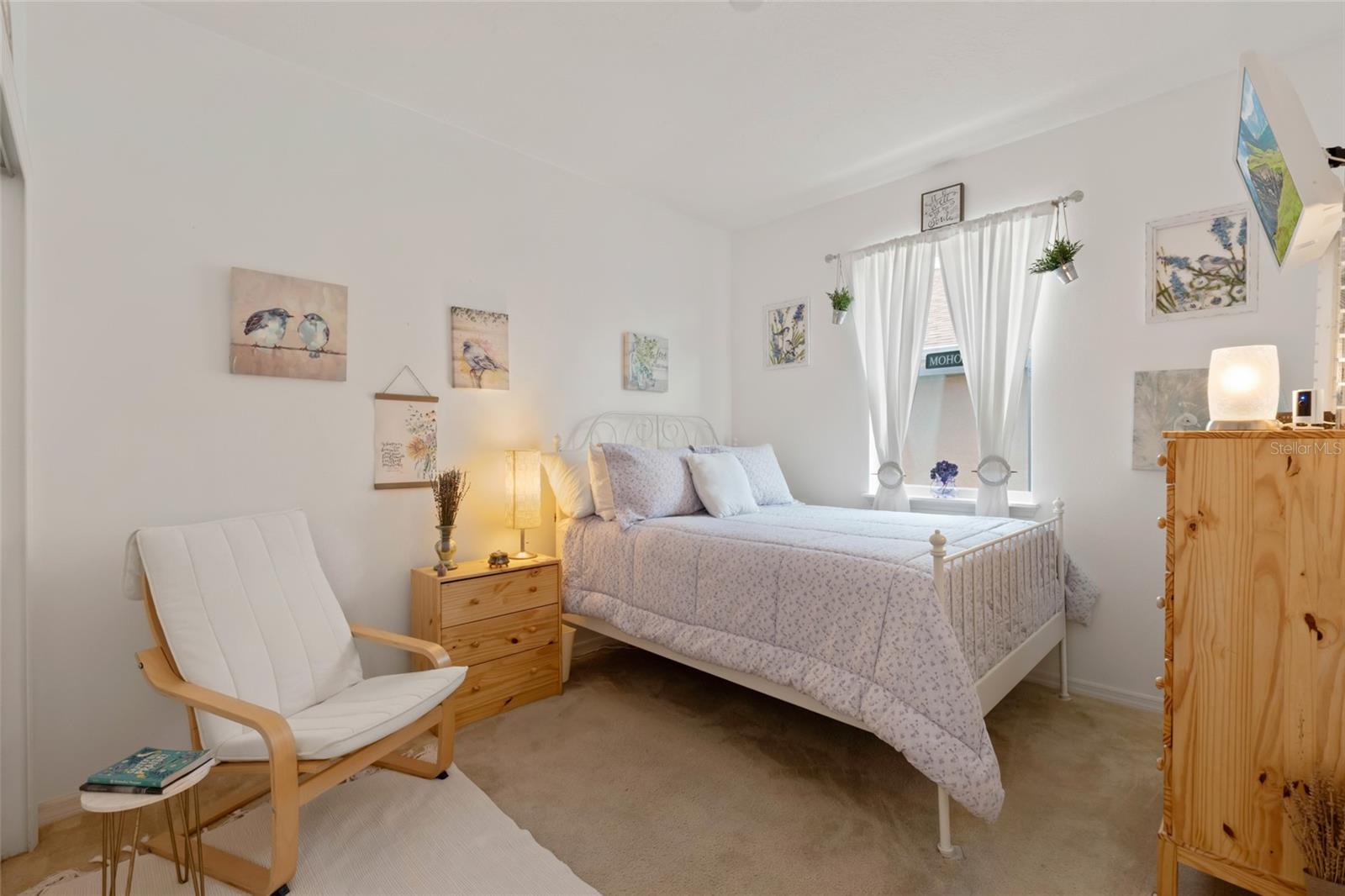 Image 9 of 54 For 125 Silver Maple Road