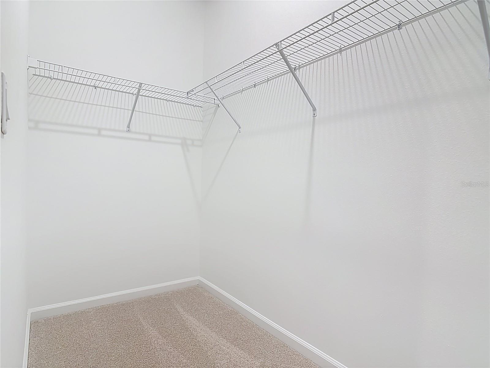 Image 26 of 41 For 2950 Supermarine Road