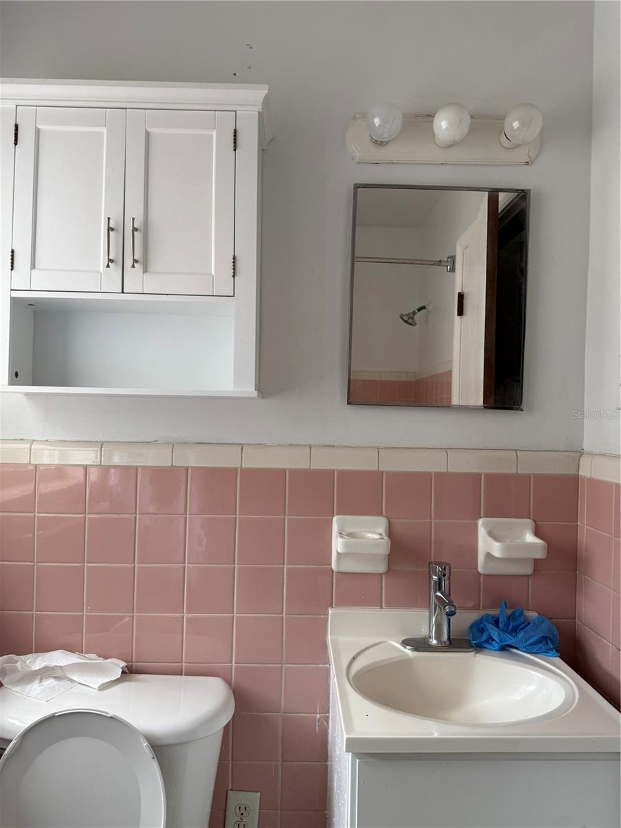 Image 22 of 56 For 1247 Lakeview Drive