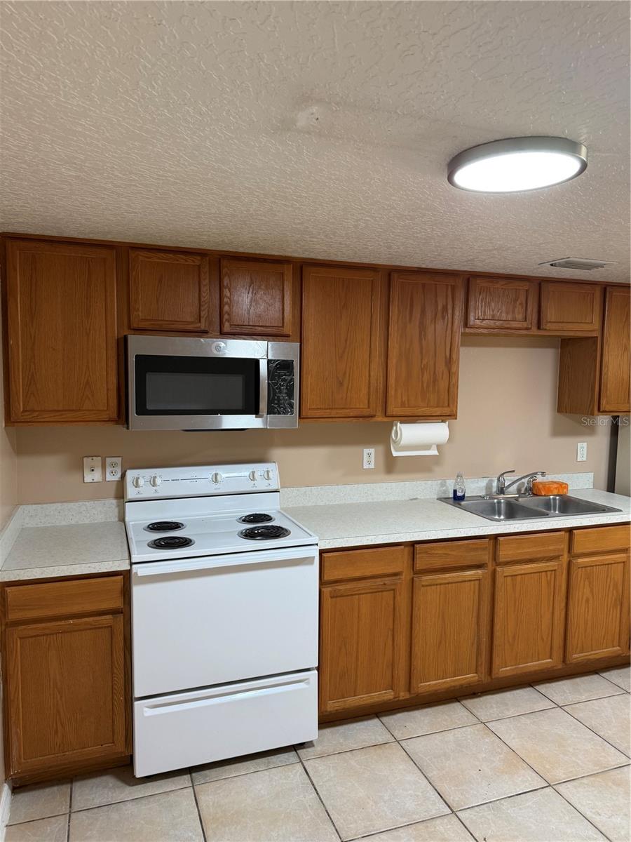 Image 34 of 56 For 1247 Lakeview Drive