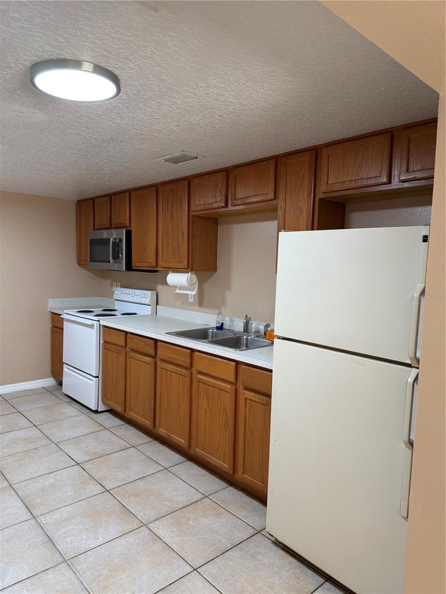 Image 36 of 56 For 1247 Lakeview Drive