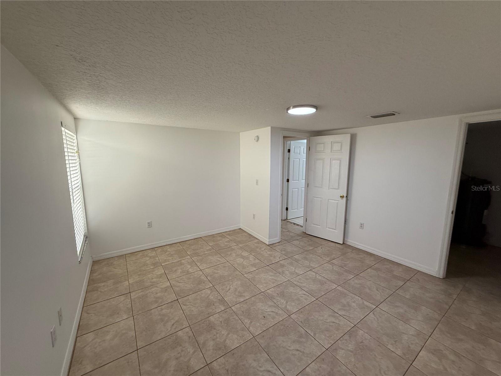 Image 42 of 56 For 1247 Lakeview Drive