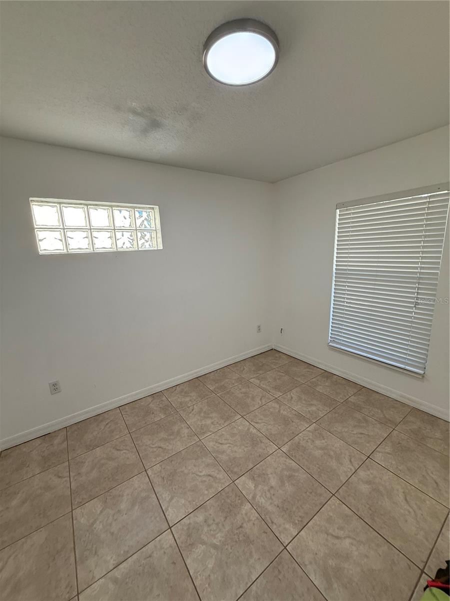 Image 46 of 56 For 1247 Lakeview Drive