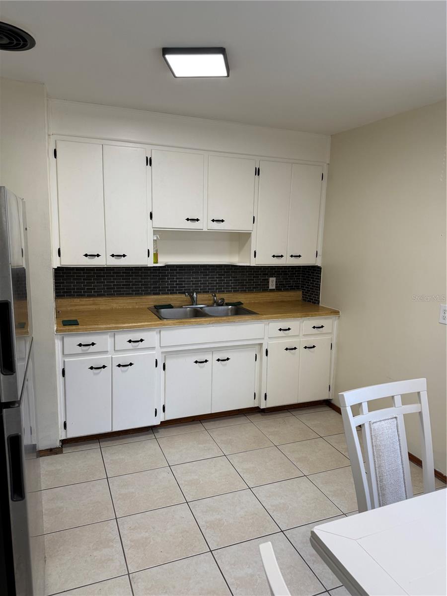 Image 6 of 56 For 1247 Lakeview Drive