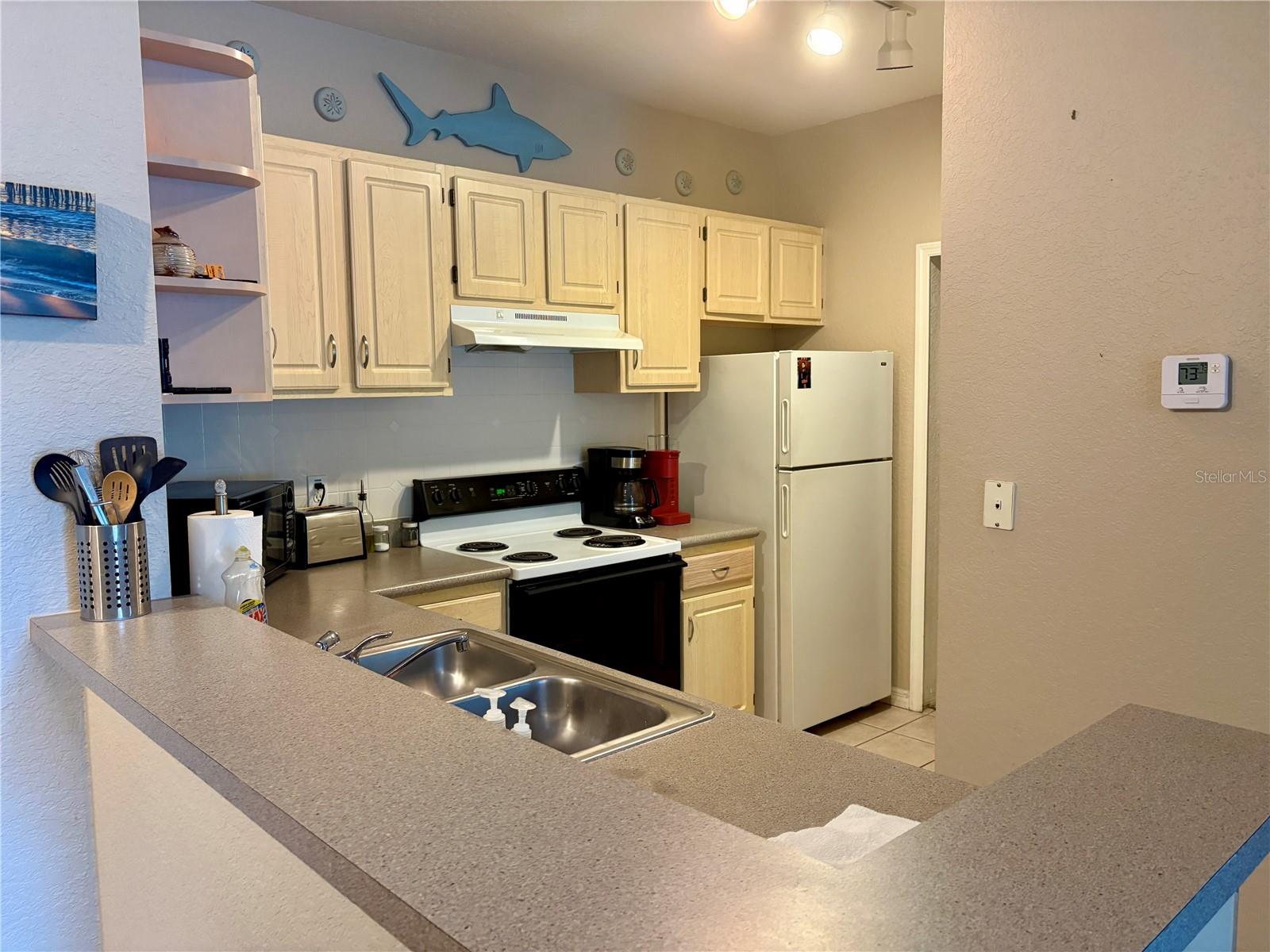 Image 10 of 46 For 8905 Legacy Court 203