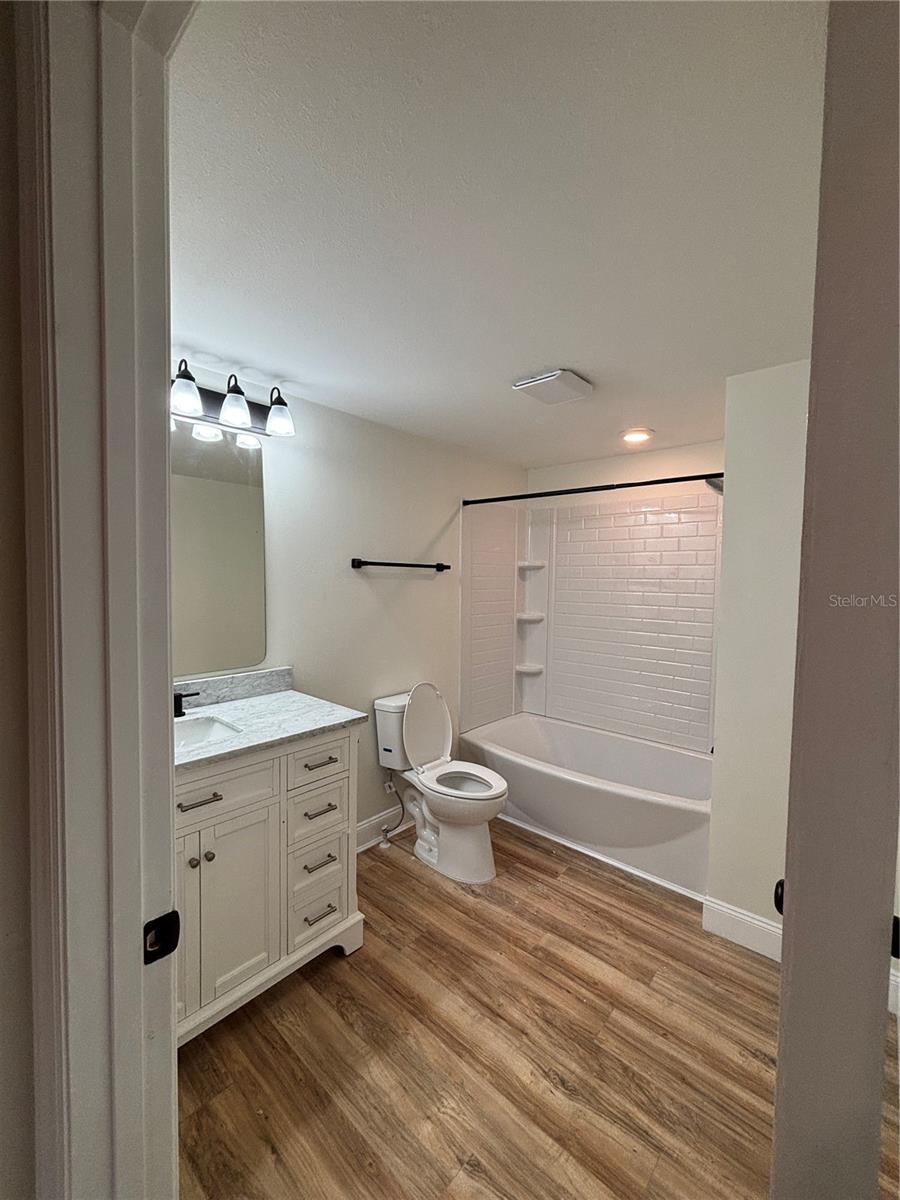 Image 20 of 21 For 912 Lake Jessie Drive