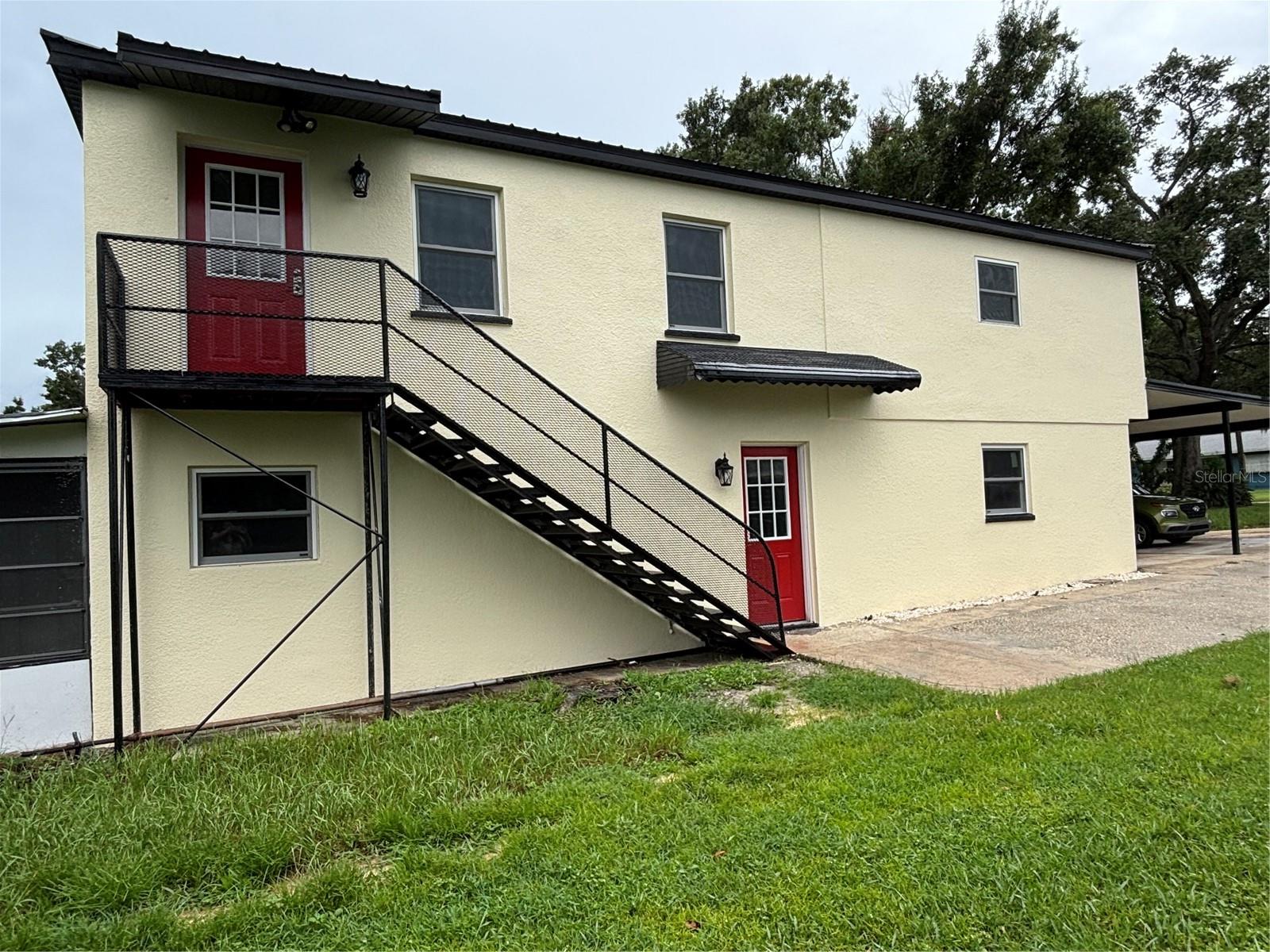 Image 3 of 21 For 912 Lake Jessie Drive