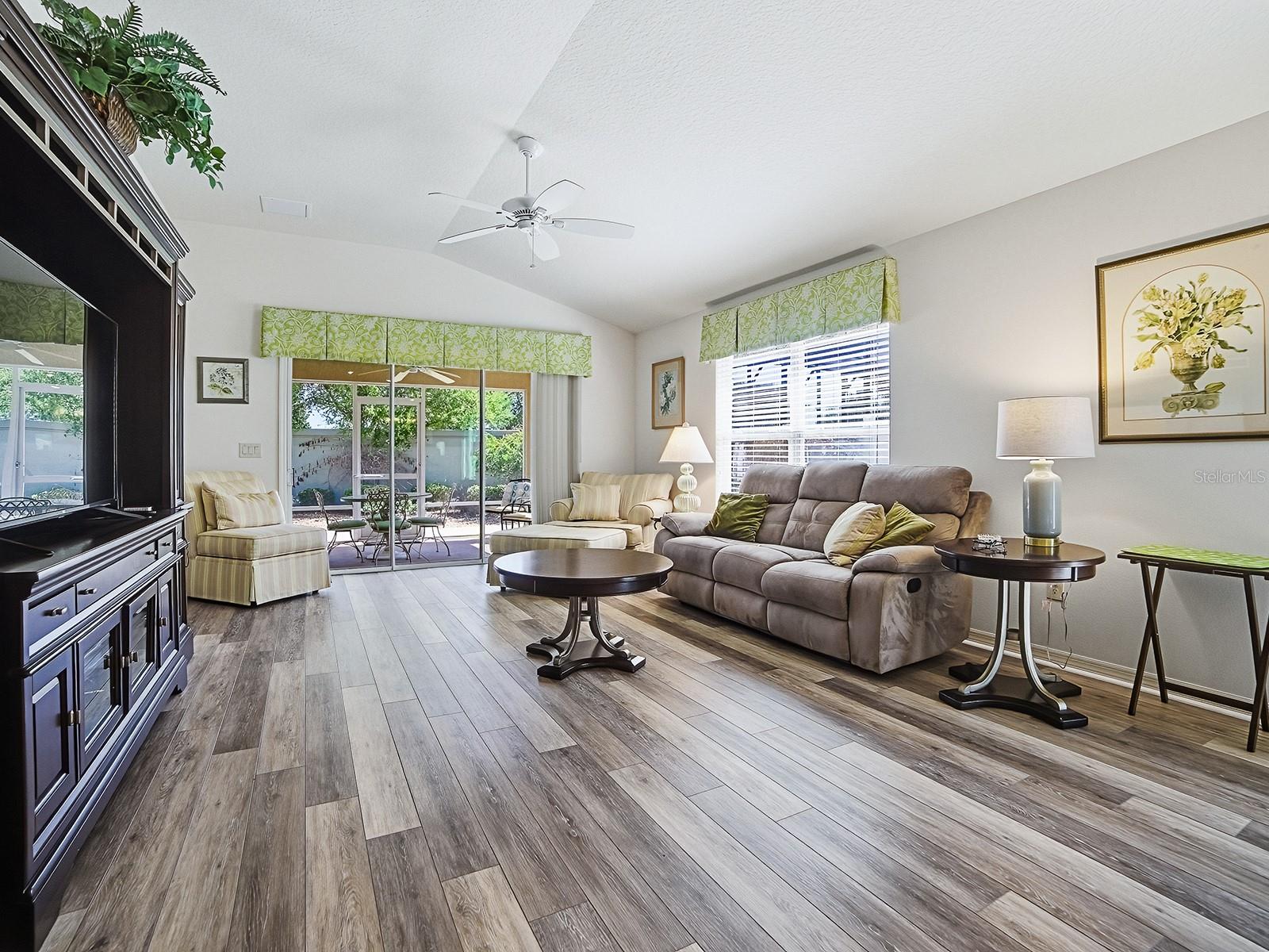 Image 10 of 43 For 3481 Oldham Lane