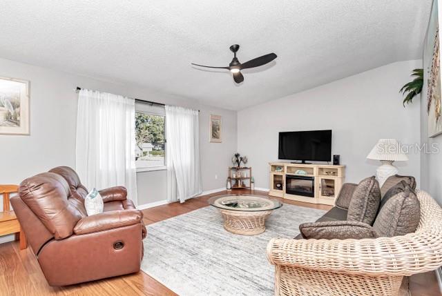 Image 5 of 7 For 17990 101st Terrace