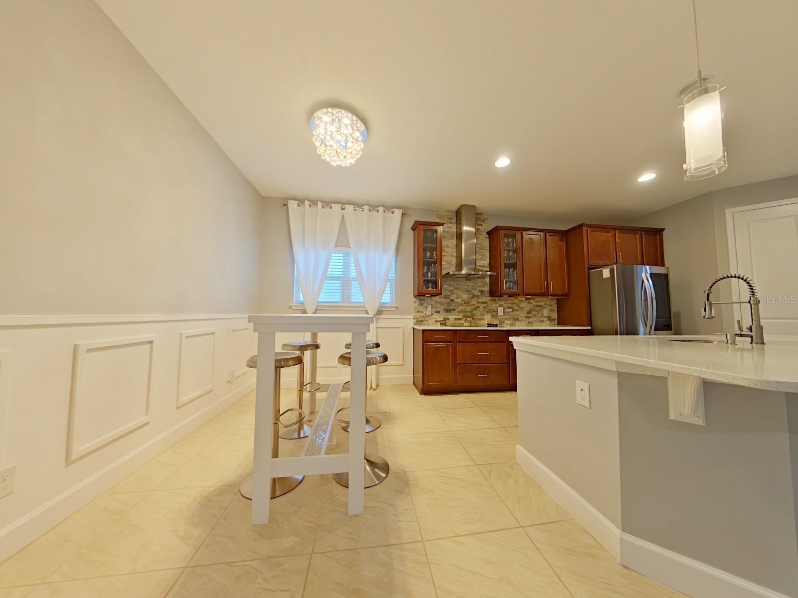 Image 19 of 60 For 703 Calabria Way